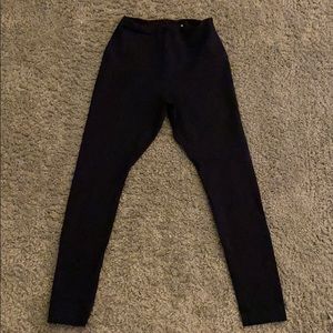 LYSSÈ navy blue leggings
